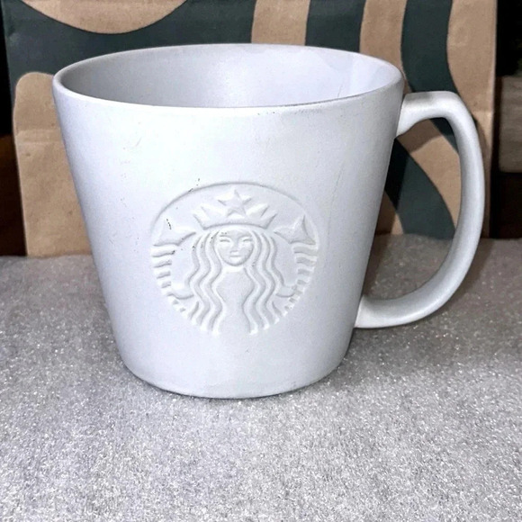 2020 Starbucks Coffee Co. Grande Matte Light Gray Coffee Mug Cup 16oz - Picture 1 of 6